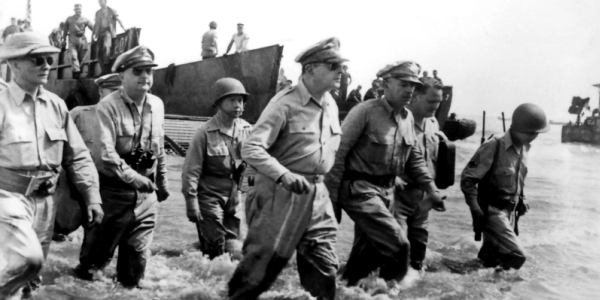 douglas-macarthurs-return